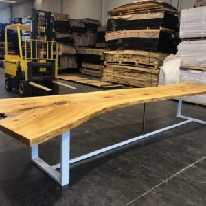 Mesa de madera maciza de Pino de grandes dimensiones