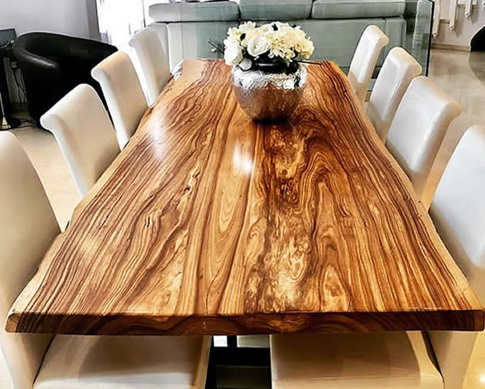 mesa de madera maciza