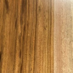 Muestra de color de la madera de Mambodé