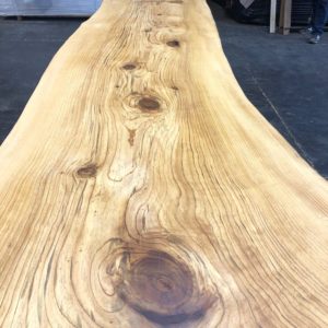 Muestra de color de Pino una vez trabajado.